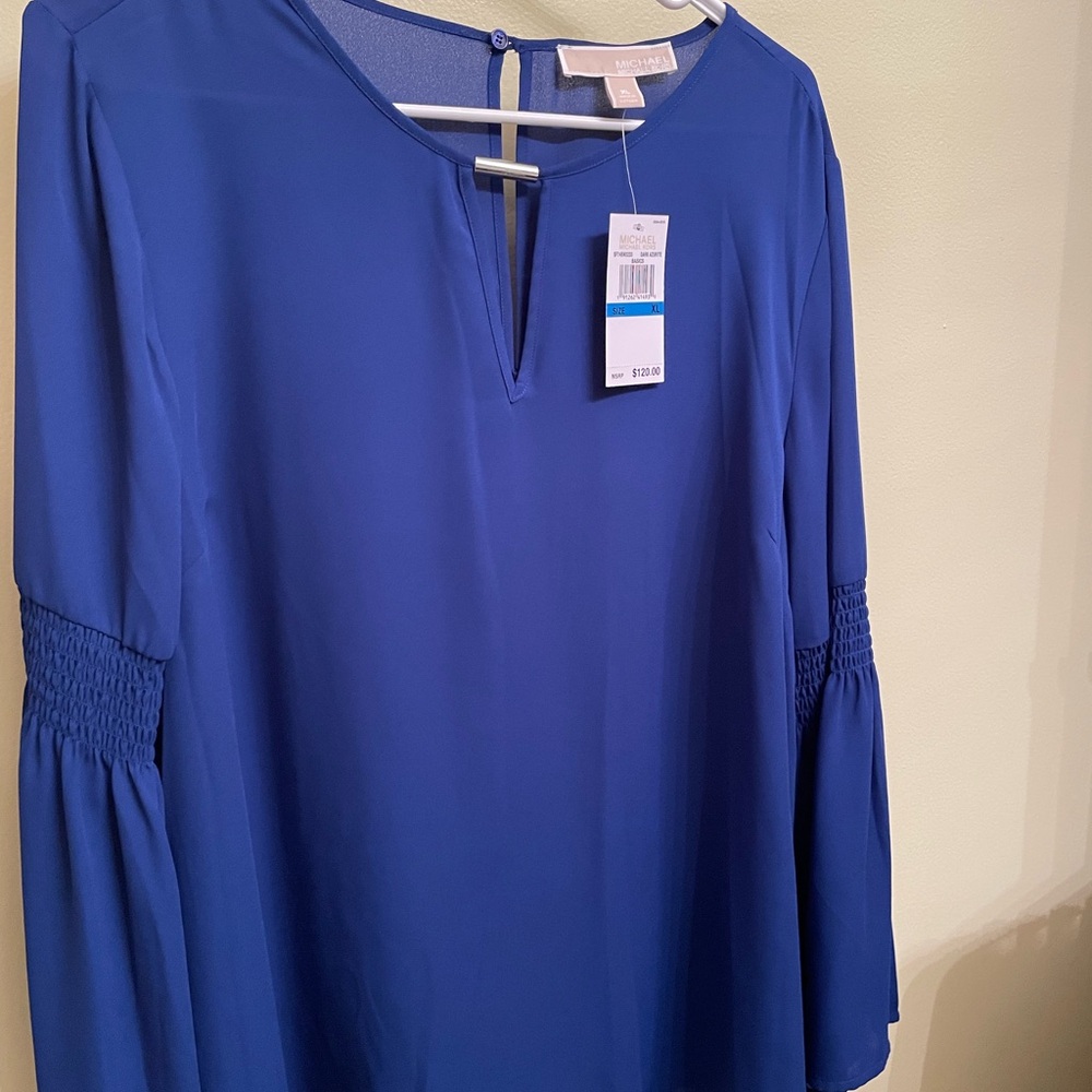 Women's Blue Top